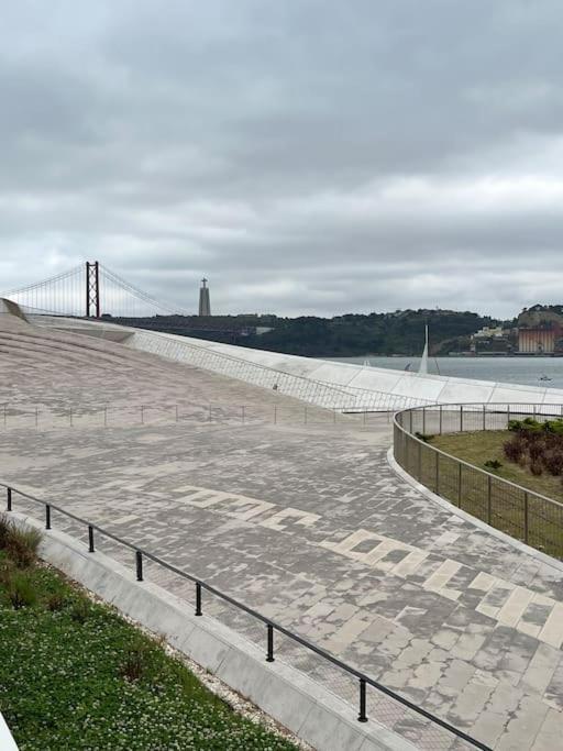 Luxury Artistic Digital Nomad Getaway W/ Terrace Daire Lisboa Dış mekan fotoğraf