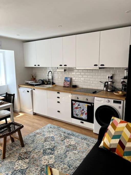 Luxury Artistic Digital Nomad Getaway W/ Terrace Daire Lisboa Dış mekan fotoğraf