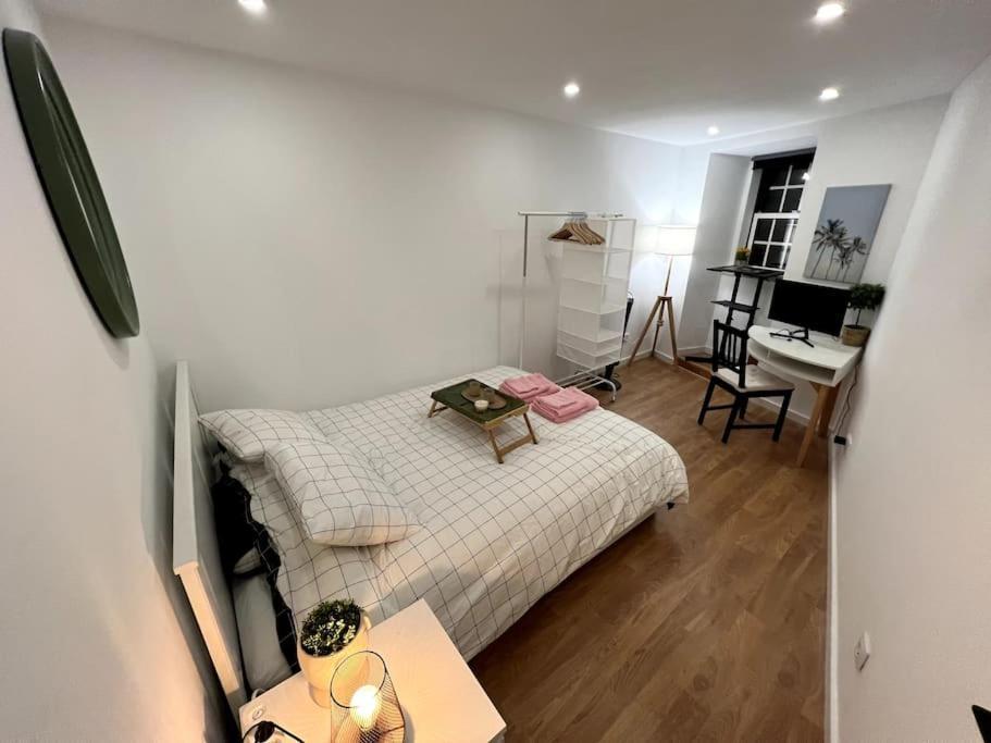 Luxury Artistic Digital Nomad Getaway W/ Terrace Daire Lisboa Dış mekan fotoğraf
