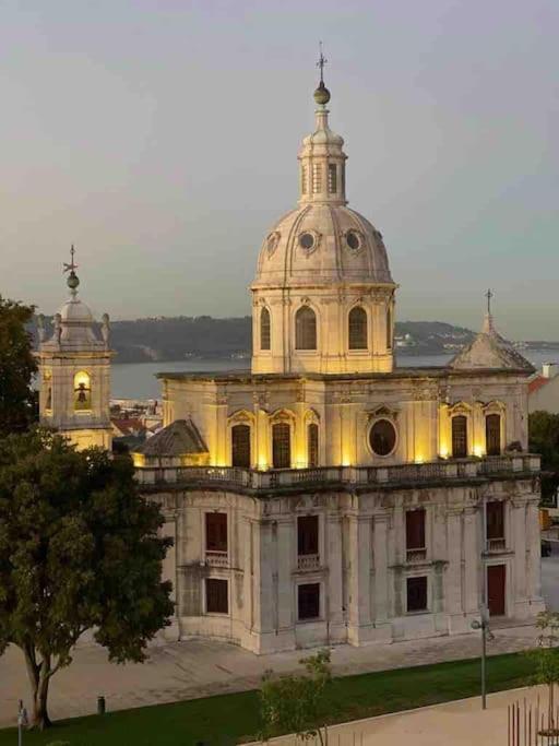 Luxury Artistic Digital Nomad Getaway W/ Terrace Daire Lisboa Dış mekan fotoğraf