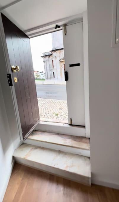 Luxury Artistic Digital Nomad Getaway W/ Terrace Daire Lisboa Dış mekan fotoğraf