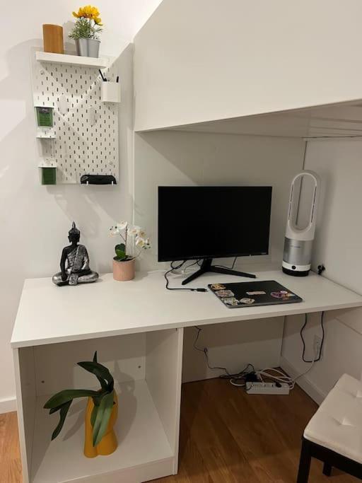 Luxury Artistic Digital Nomad Getaway W/ Terrace Daire Lisboa Dış mekan fotoğraf